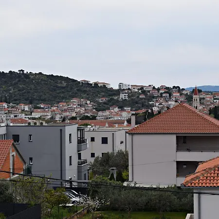Lu Apartamento Trogir